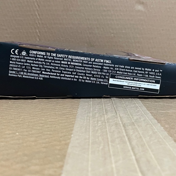 Catrine DeMew Monster High Scaris City of Frights Doll 2012 NEW! - Picture 5 of 5